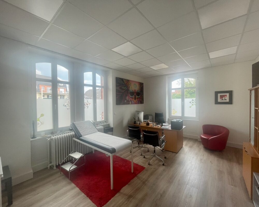 chirurgien-genoux-bureau-haguenau