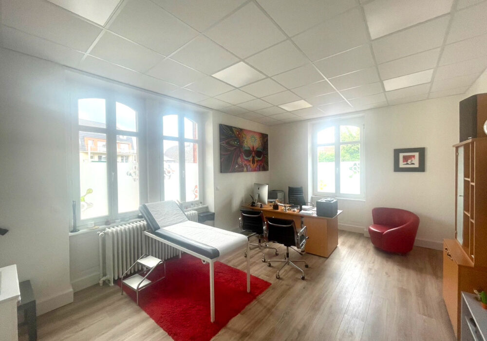 chirurgien-genoux-bureau-haguenau